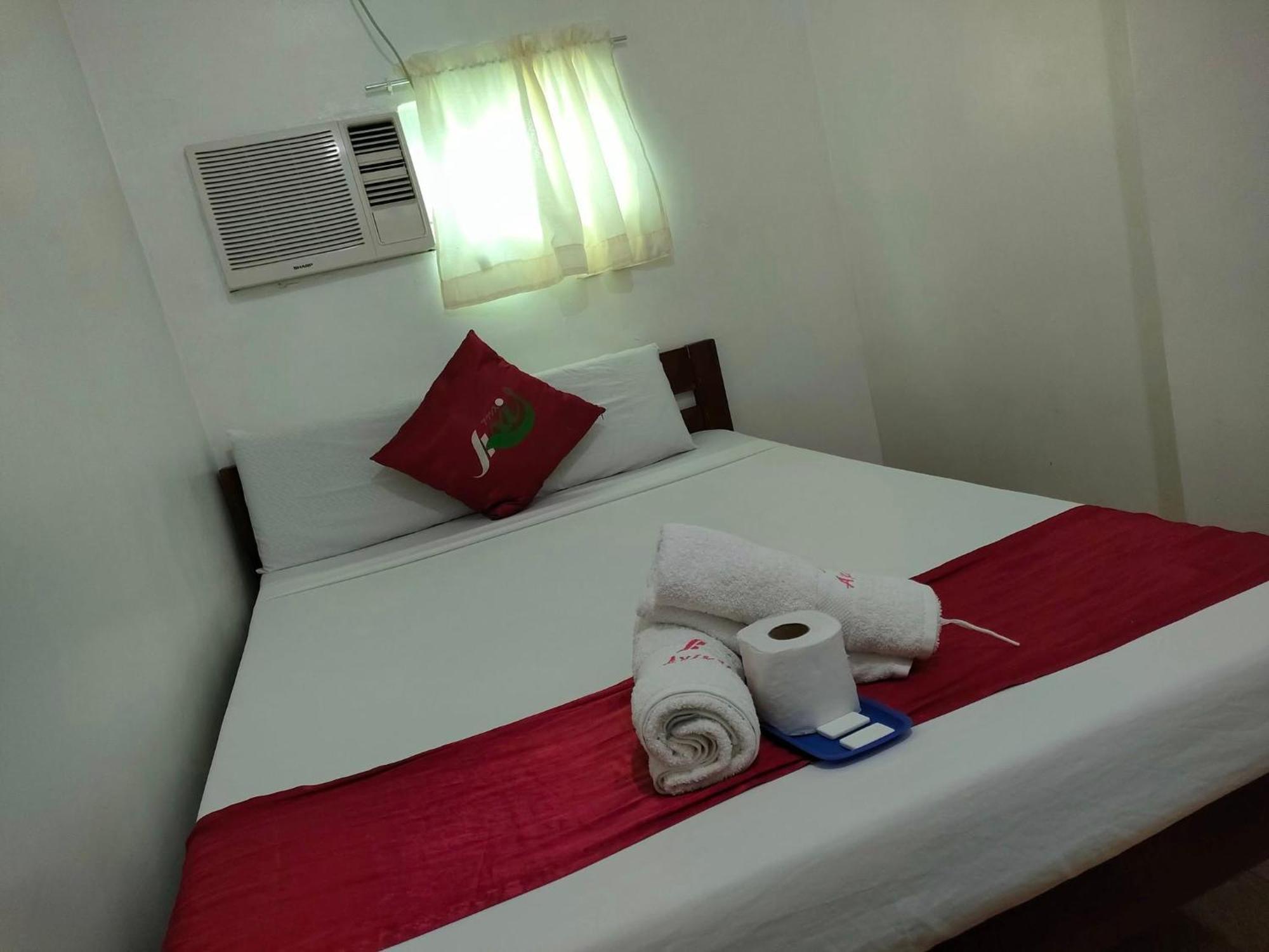 Axis Pension Hotel Île de Mactan Extérieur photo
